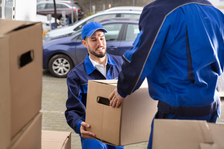 How to be Careful While Choosing Packers and Movers?