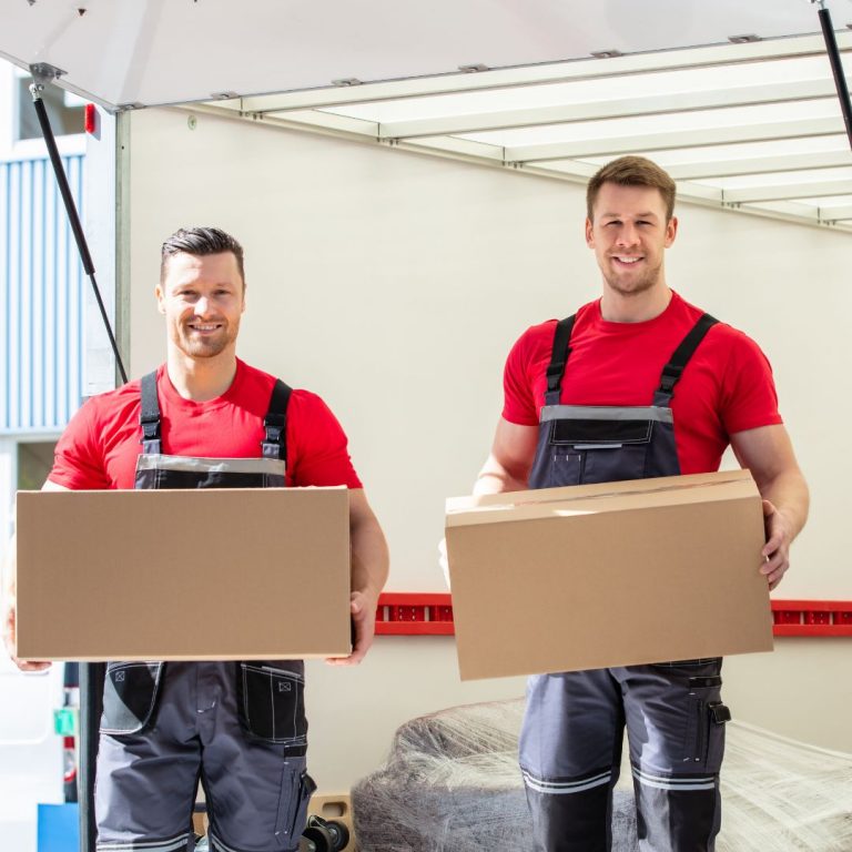 Moving International: Ways To Choose the Right Movers